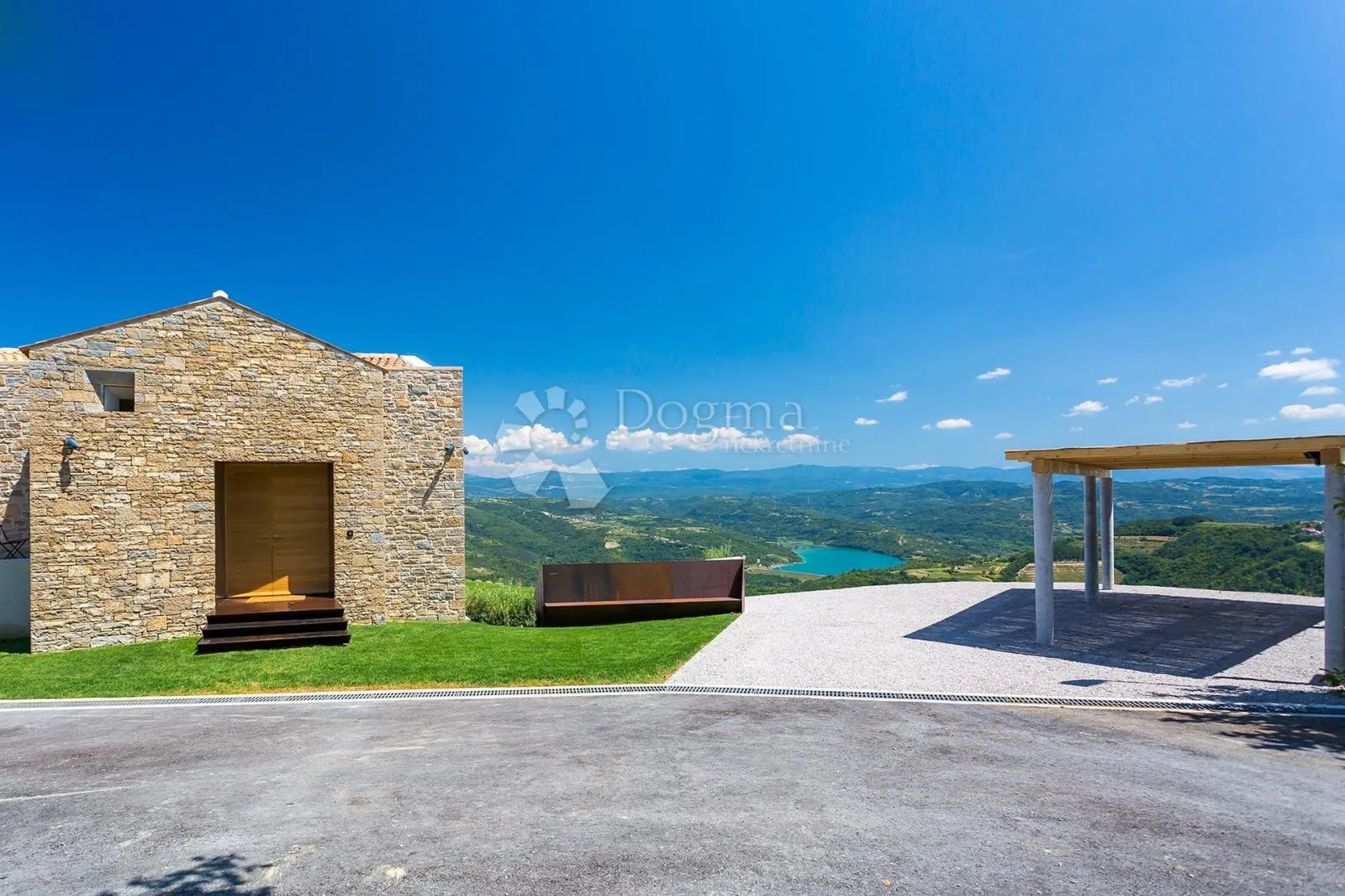 dizajnerska vila s panoramskim pogledom - slika 9