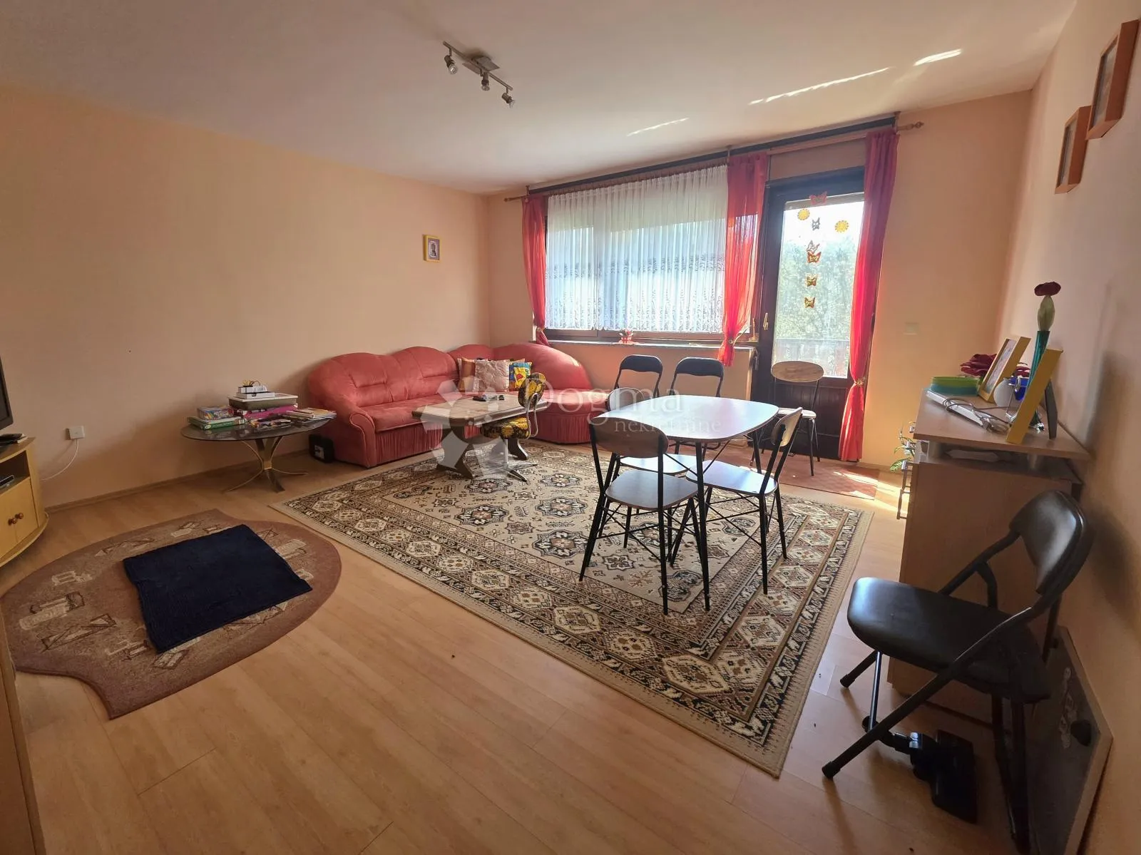 prodaja, kuća, velika jelsa, nkp 300 m2 sa okućnicom - slika 24