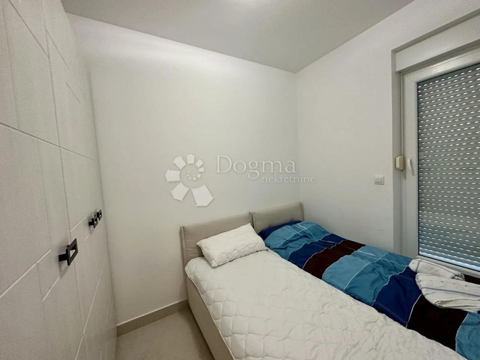 prilika! penthouse sa panormaskim pogledom i bazenom crikvenica - slika 17