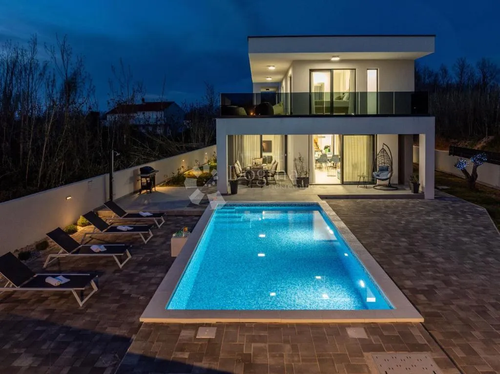 privlaka: moderna vila s bazenom - slika 22