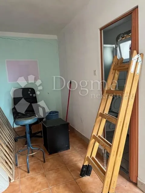 etaža u neposrednoj blizini riječkog kampusa - slika 21
