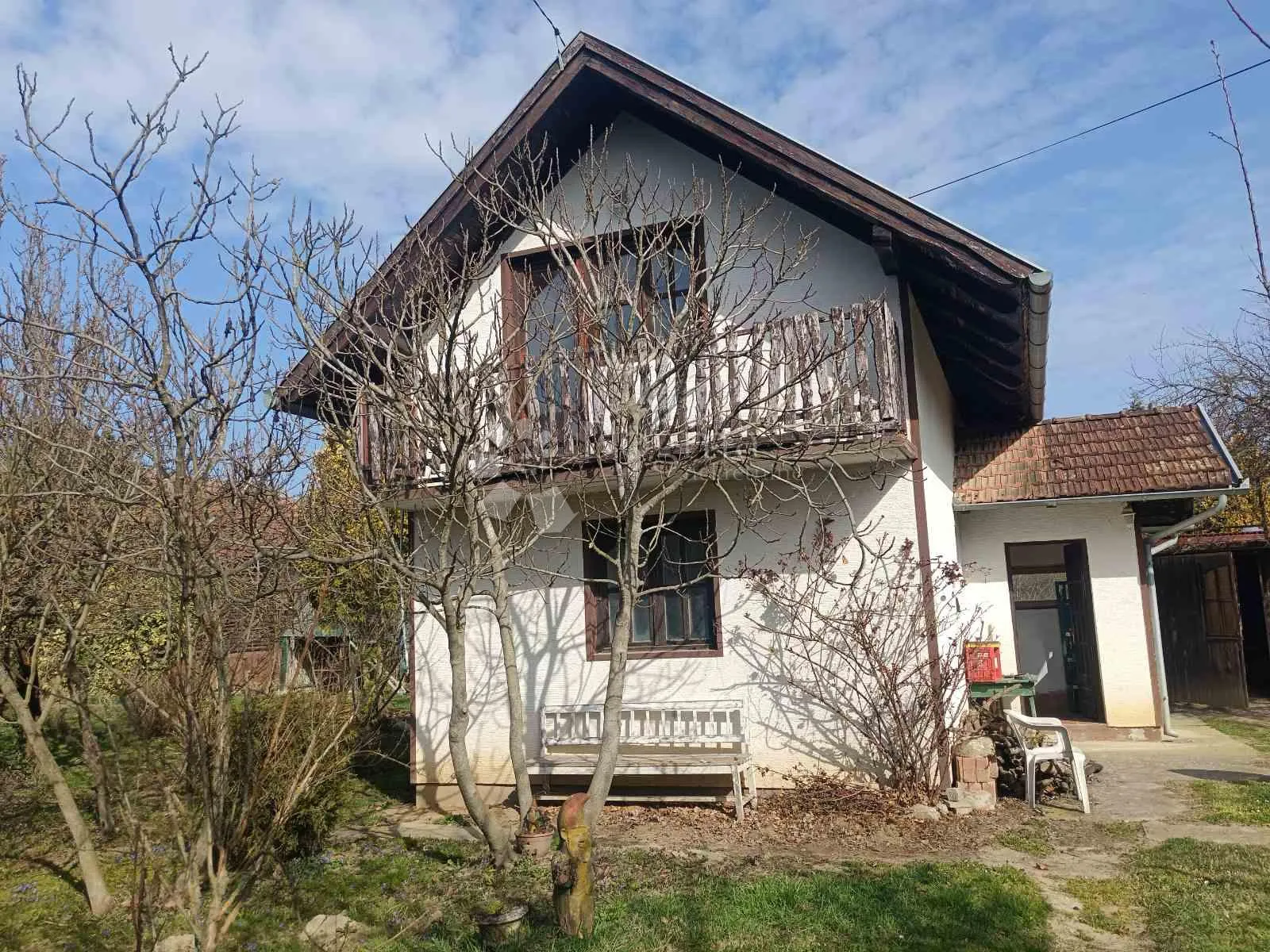 imanje s dva jezera i kućama na 23.755 m²! - slika 2
