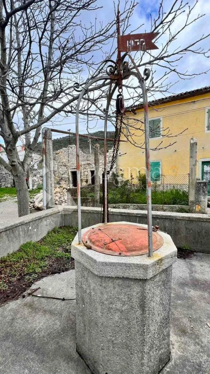 lijepa dvojna kuća za renovaciju s pogledom na more, okolica labina - slika 5