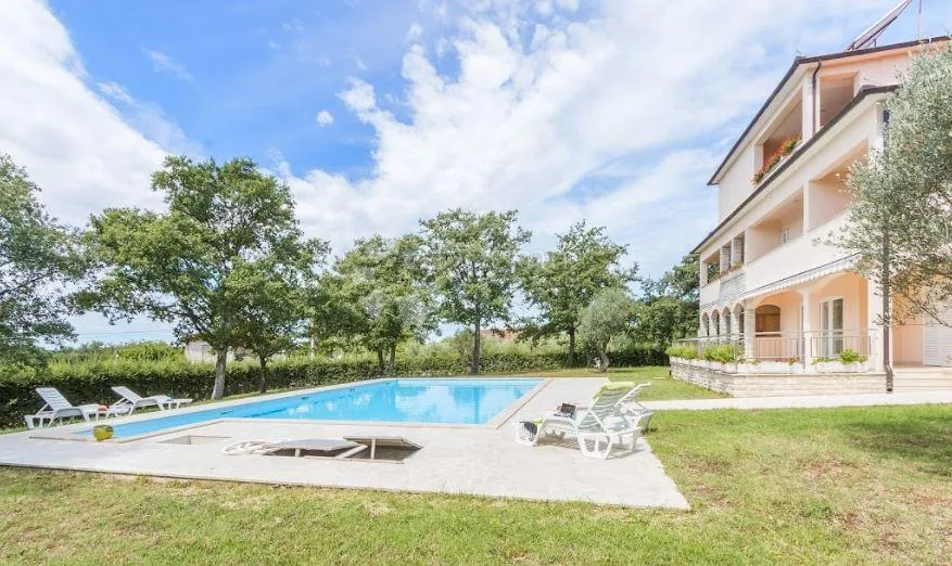 hotel, 17 soba, duga uvala - slika 2