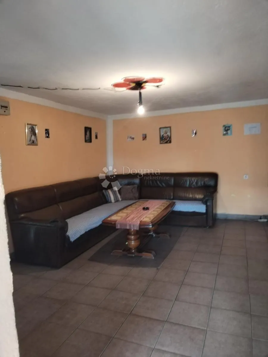 kuća u donjem mekušju na prodaju - slika 1