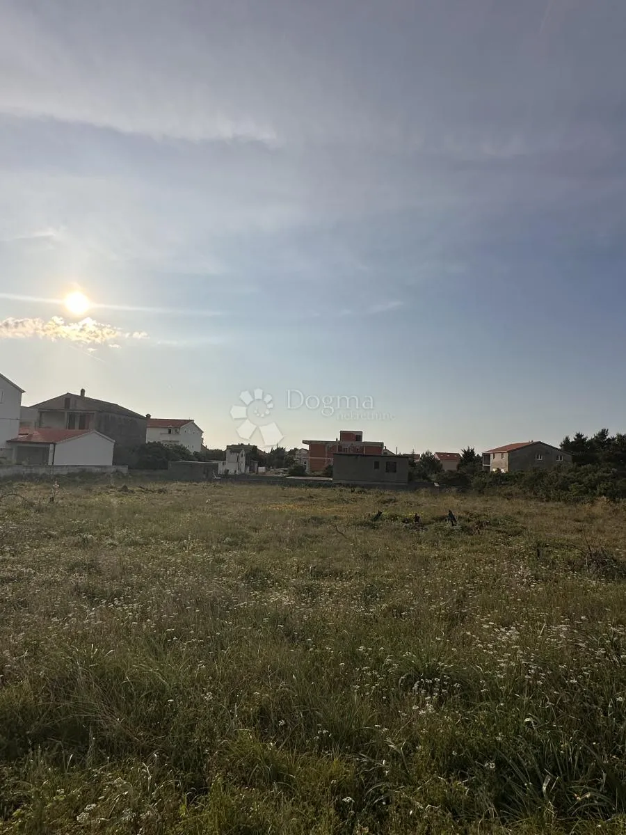 prodaje se građevinsko zemljište vrsi-mulo 1803 m2 - slika 6