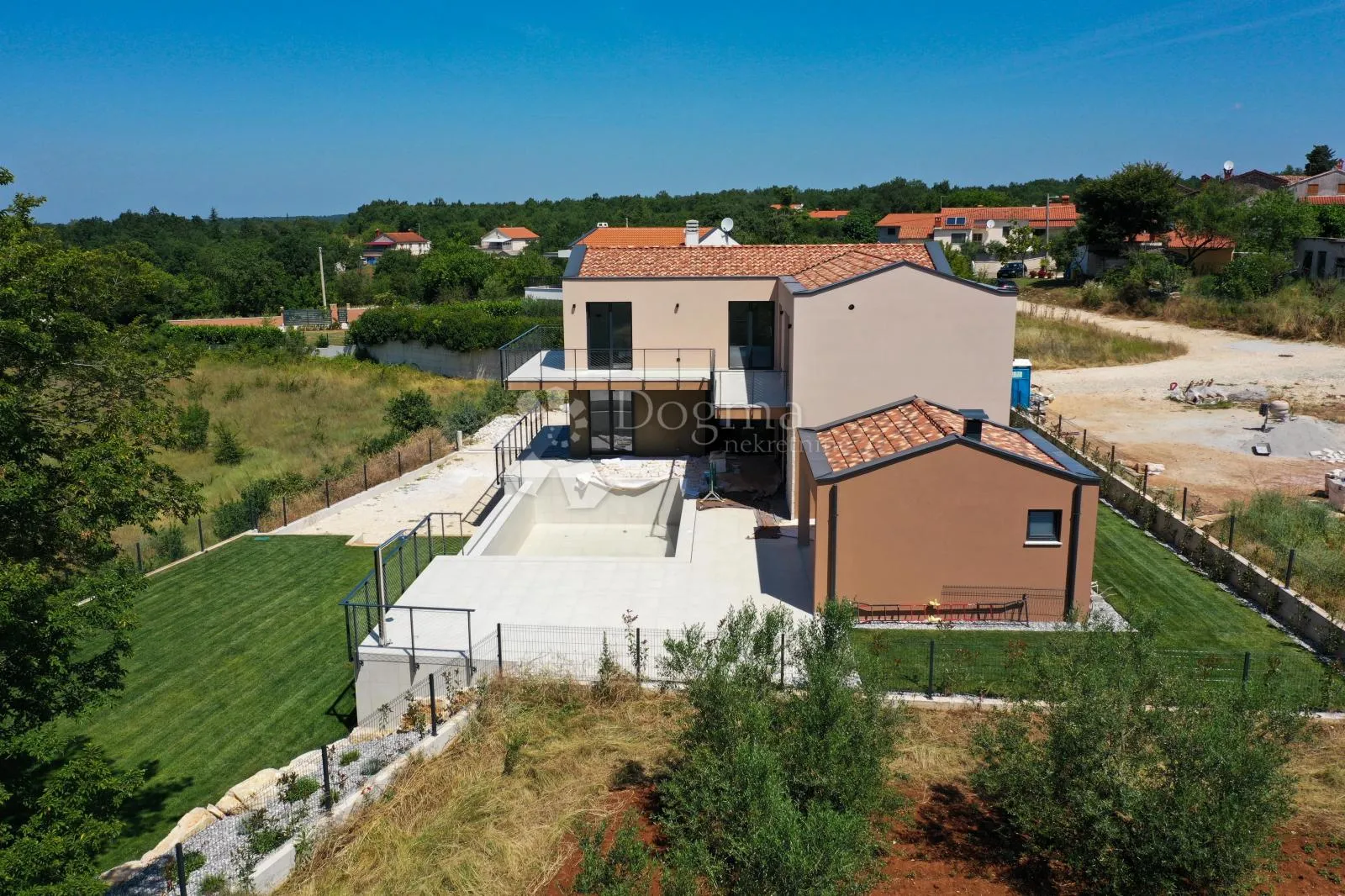 poreč okolica – moderna vila s bazenom i 4 spavaće sobe - slika 51