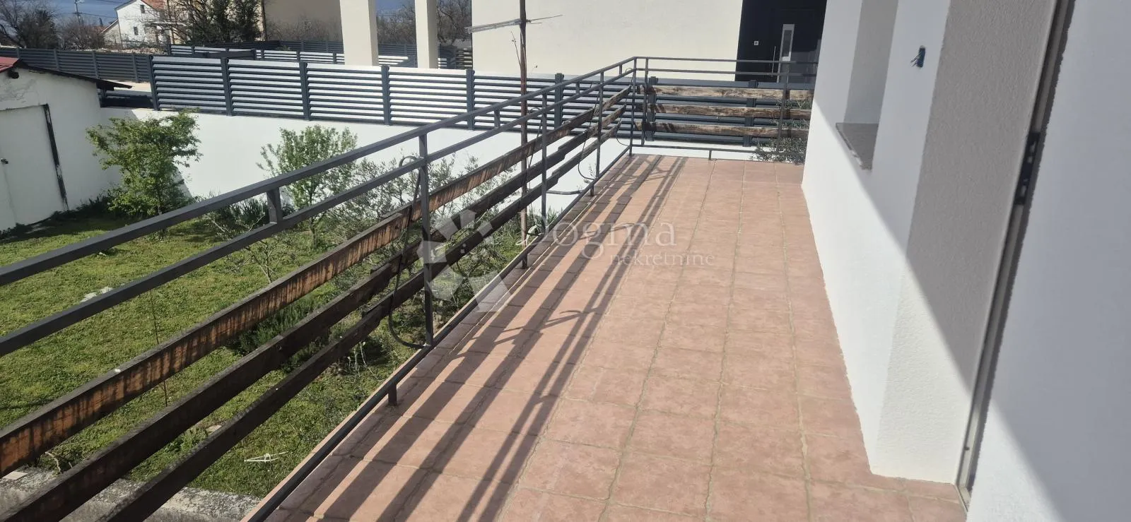 komforan stan u kostreni sa uključenim režijama u cijeni - slika 24