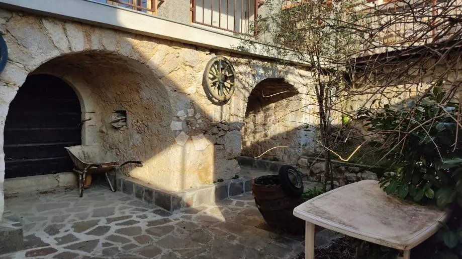 tribalj kuća 135m2 s vrtom i terasom - slika 3