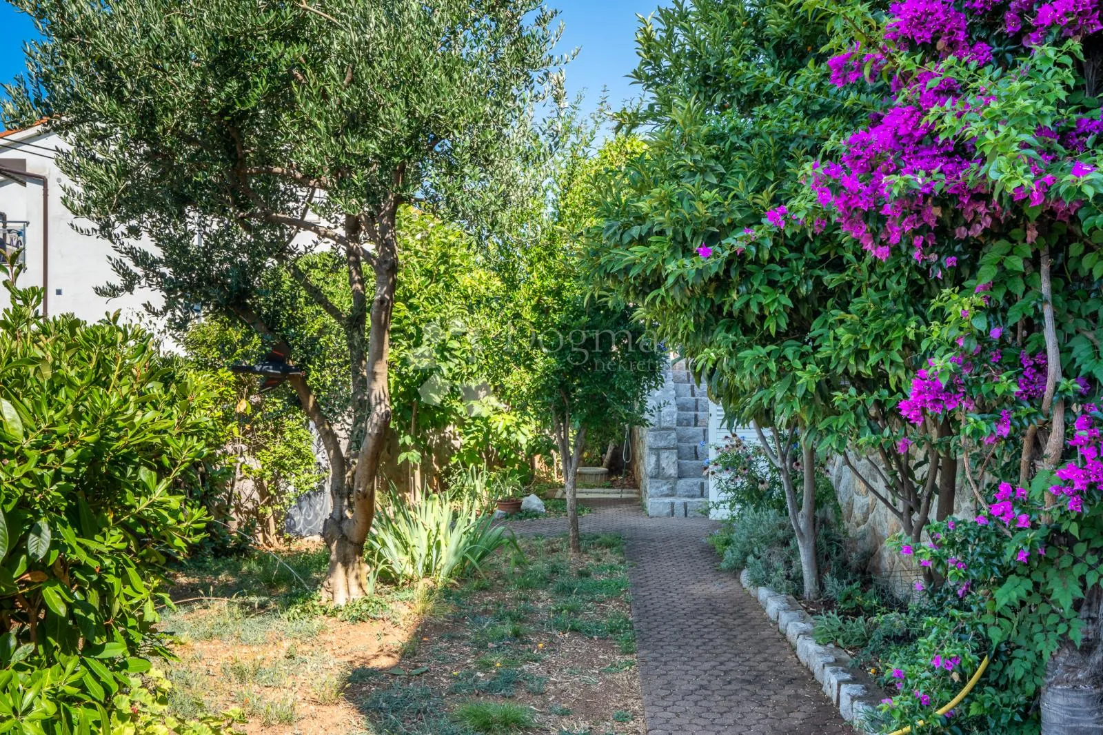 kuća u crikvenici - par koraka od mora - slika 2
