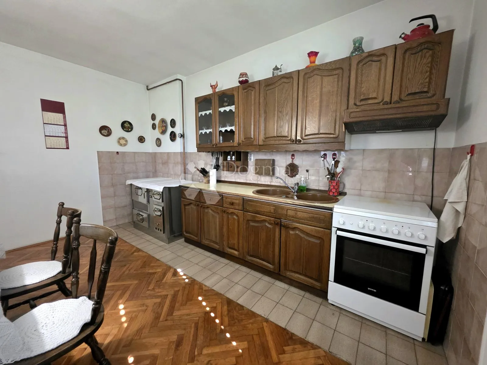 prodaja, kuća, nkp 350m² s okućnicom i terasom, mrežnički brig - slika 5