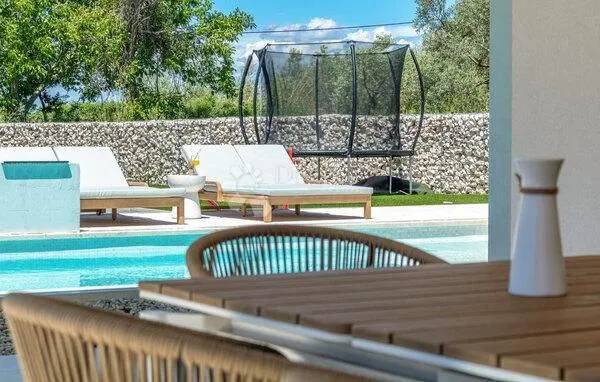 villa s bazenom! jedinstvena na tržištu, provjerite zašto - slika 9