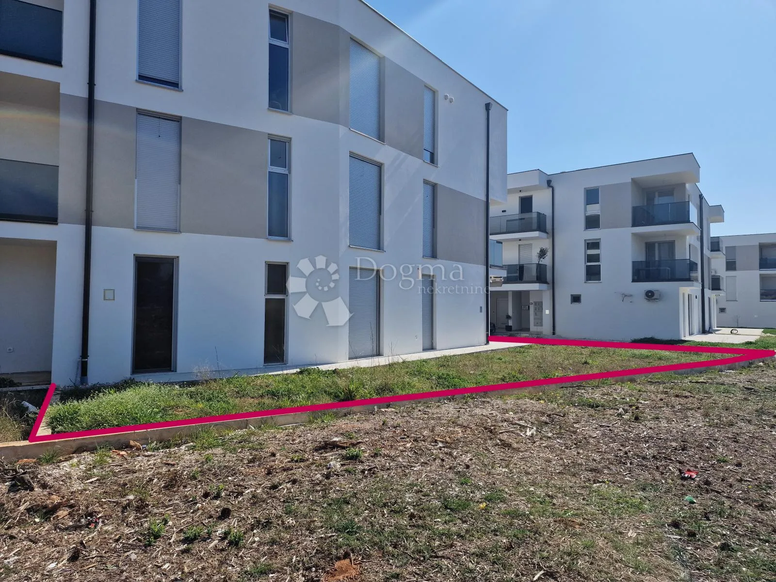 prostran stan s vrtom 700 m od mora - ližnjan, istra - slika 20