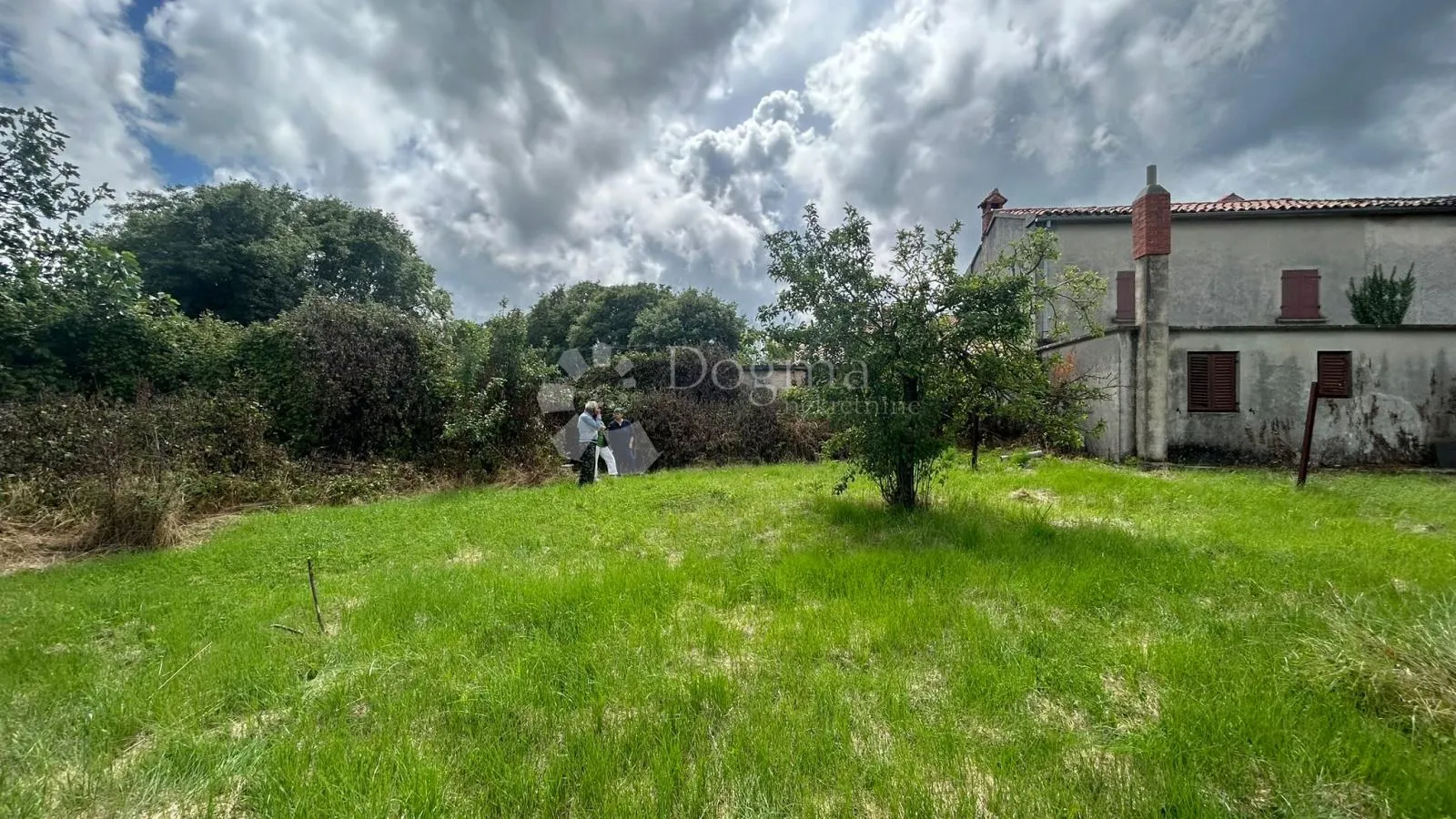 kuća za renovaciju s građevinskim zemljištem - barban - slika 20