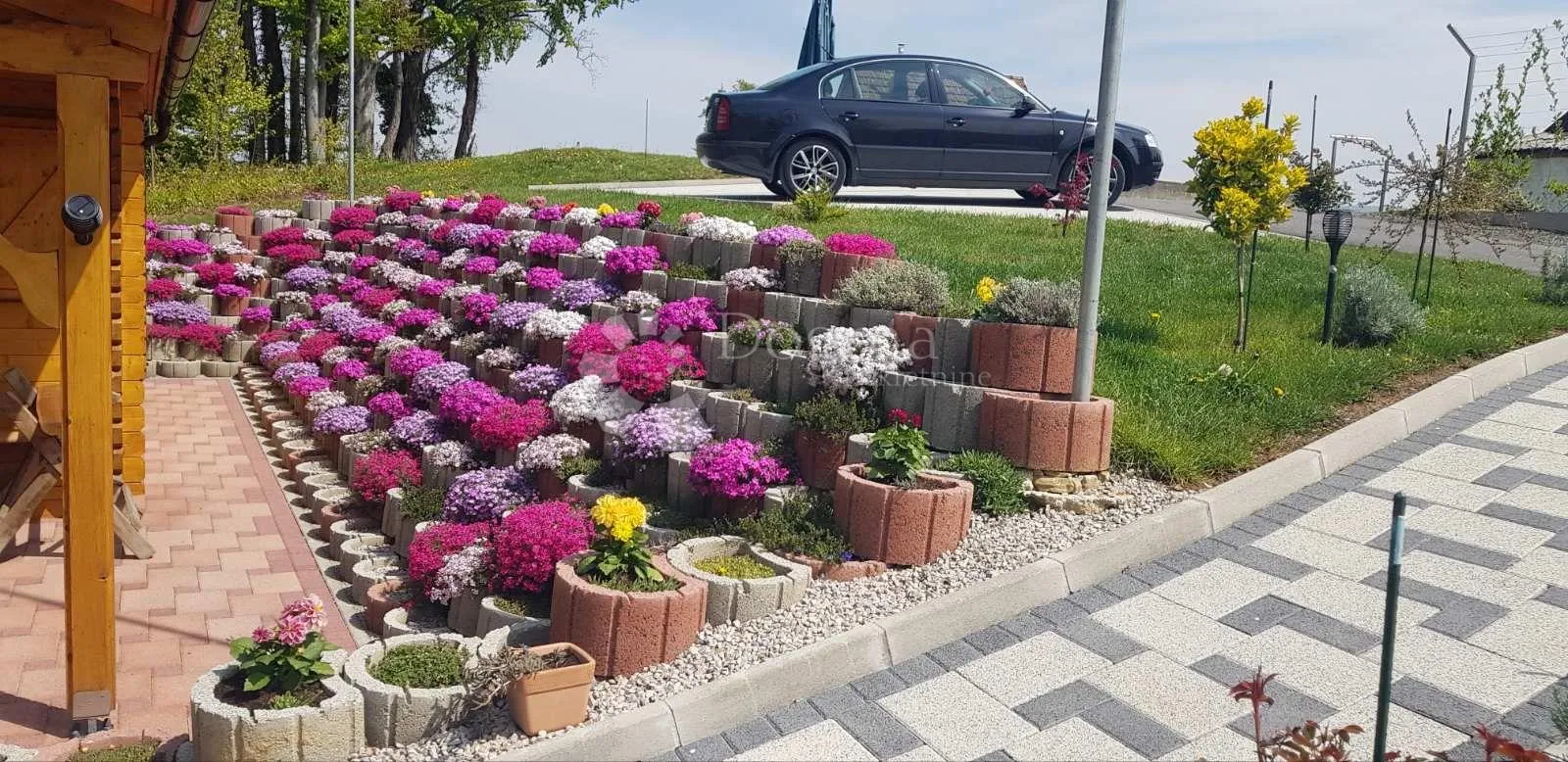 šarmantna kućica u prirodi - slika 6