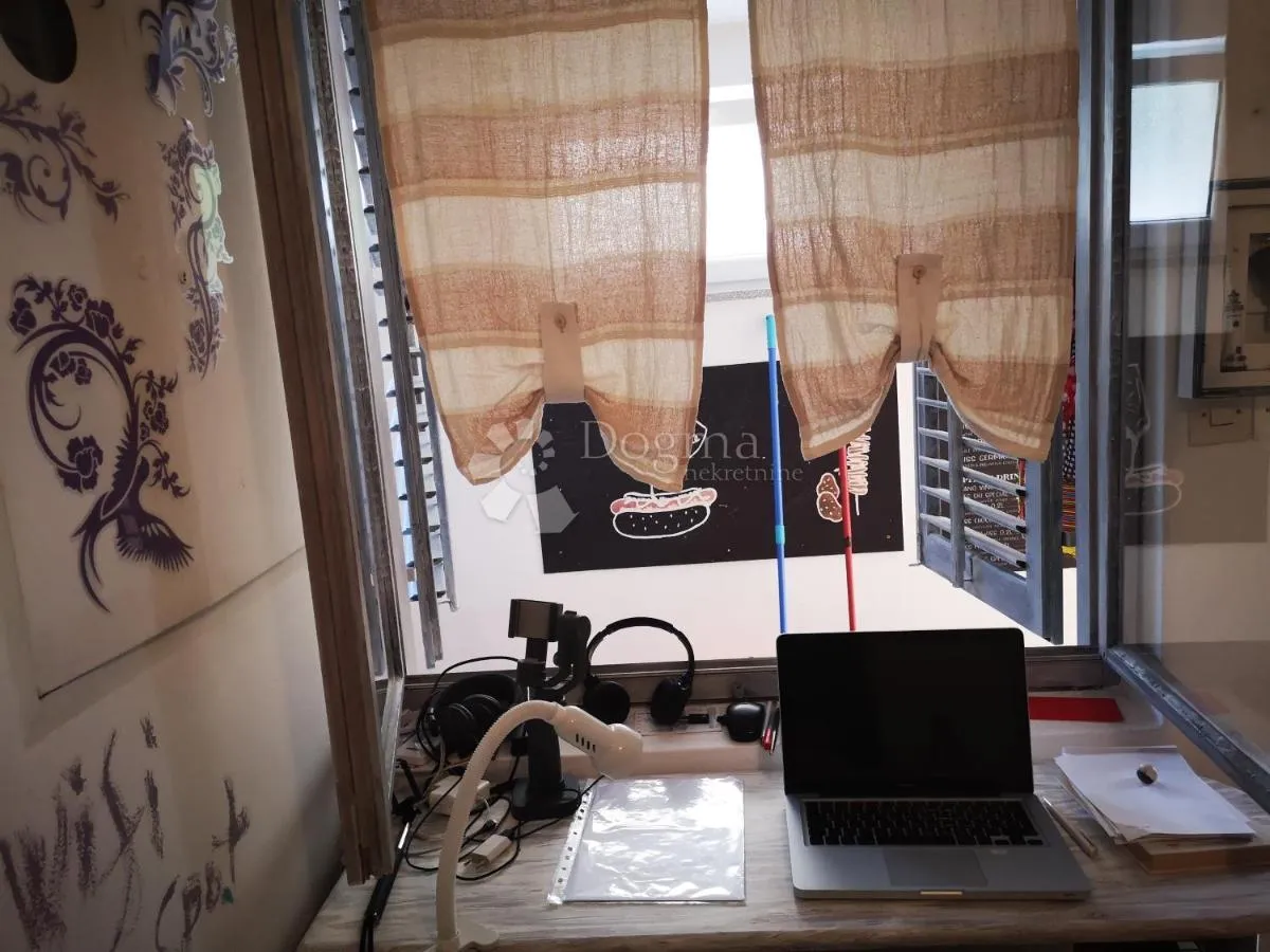 prostrani apartman 79.36m² u centru crikvenice! - slika 15