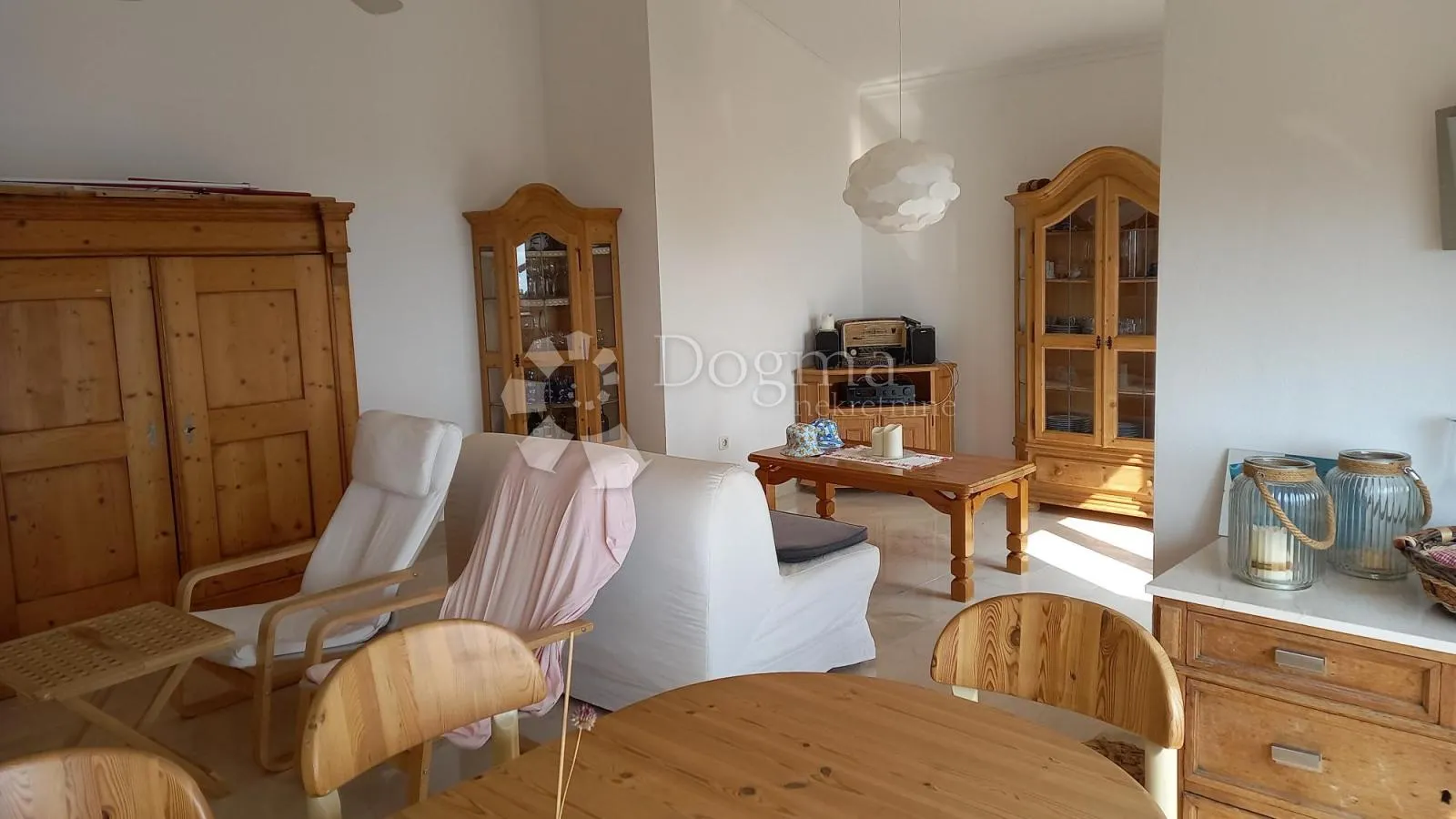 apartmanska kuća sa velikom okućnicom - slika 11