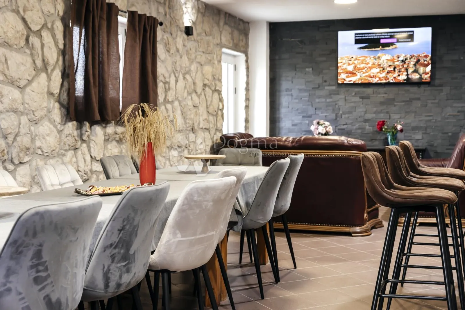 luksuzna vila, 321m2 s bazenom i teniskim terenom, imotski - slika 21
