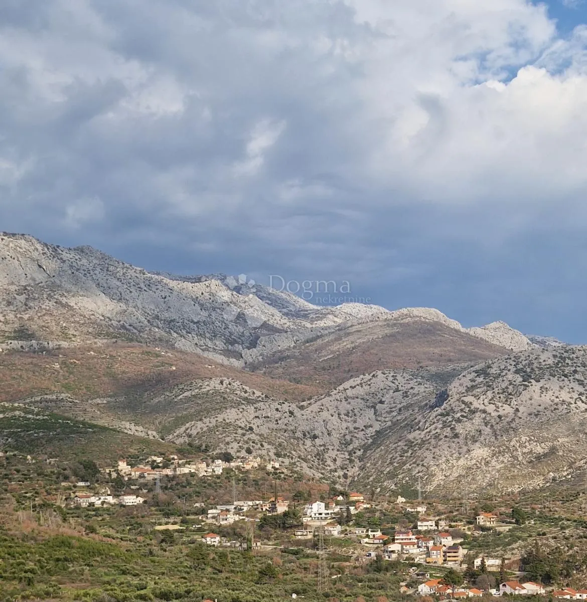 kuća sa dva stana i garažom, žrnovnica - slika 12