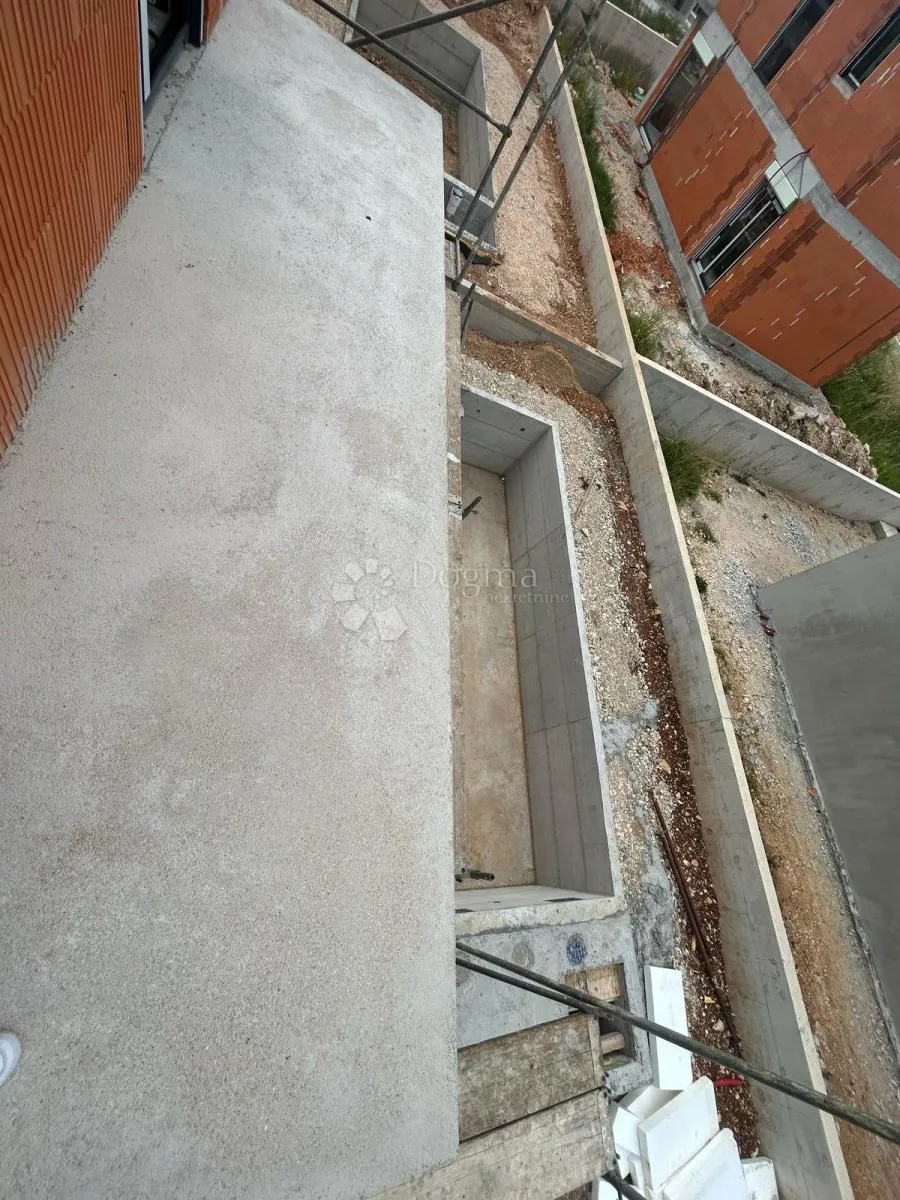 moderna kuća s podnim grijanjem i bazenom, poreč - slika 19