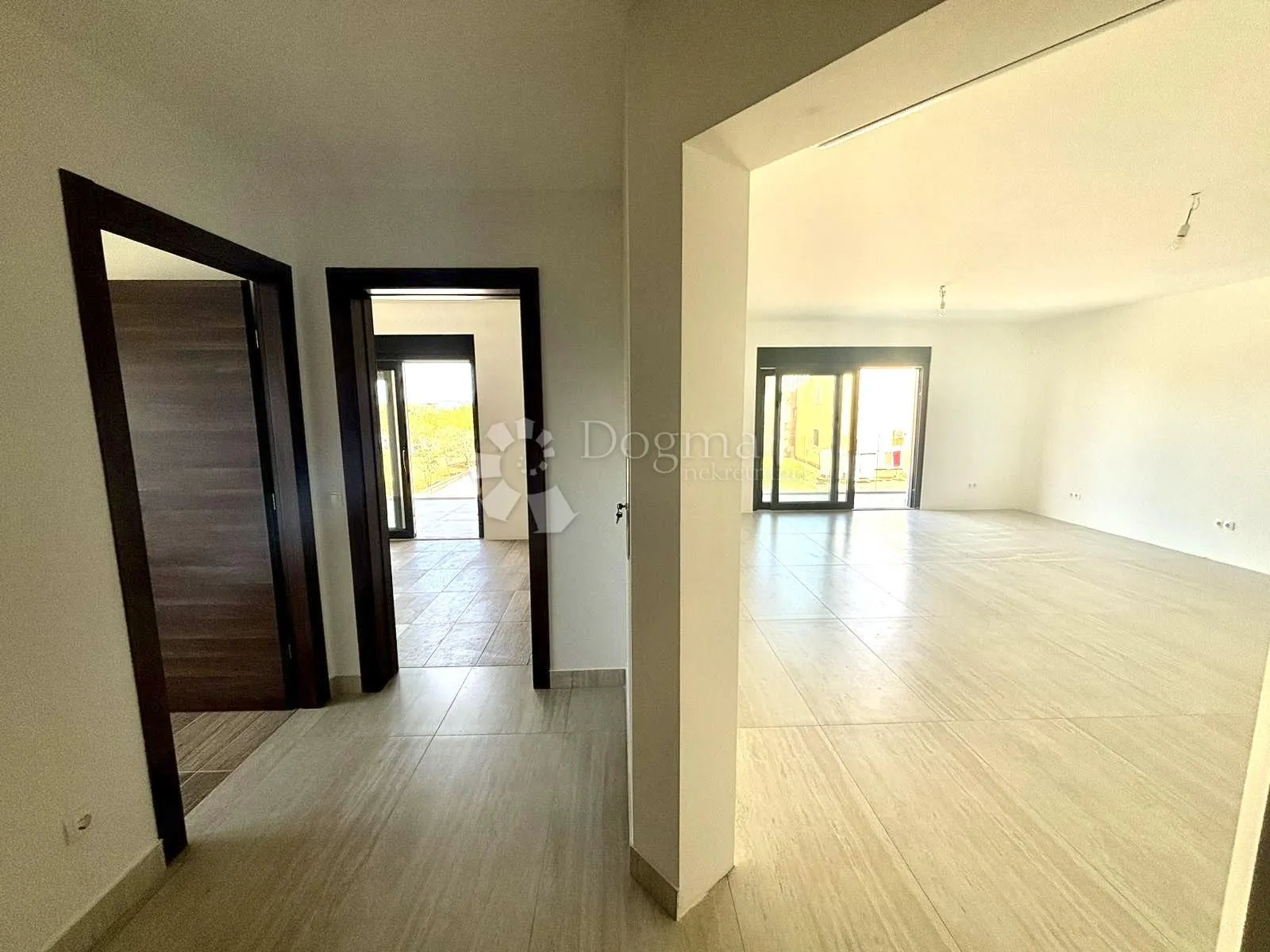 penthouse nadomak mora i s impresivnim terasama i s uporabnom dozvolom - slika 7