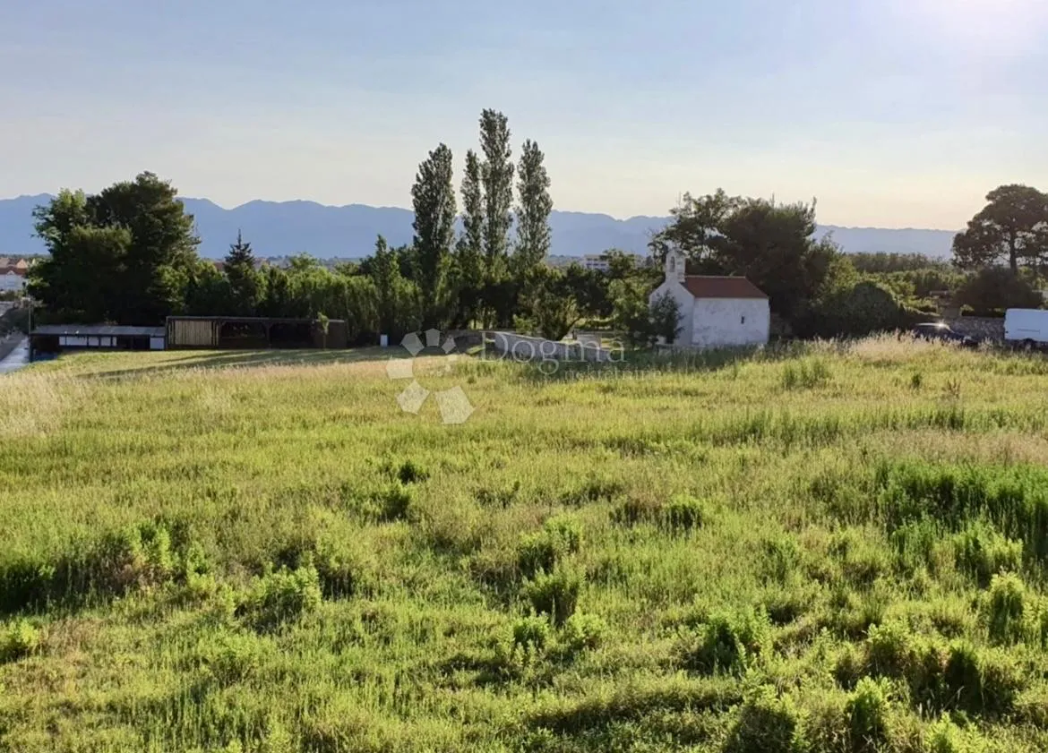 kuća za adaptaciju – drugi red do mora, vrsi – zukve - slika 8