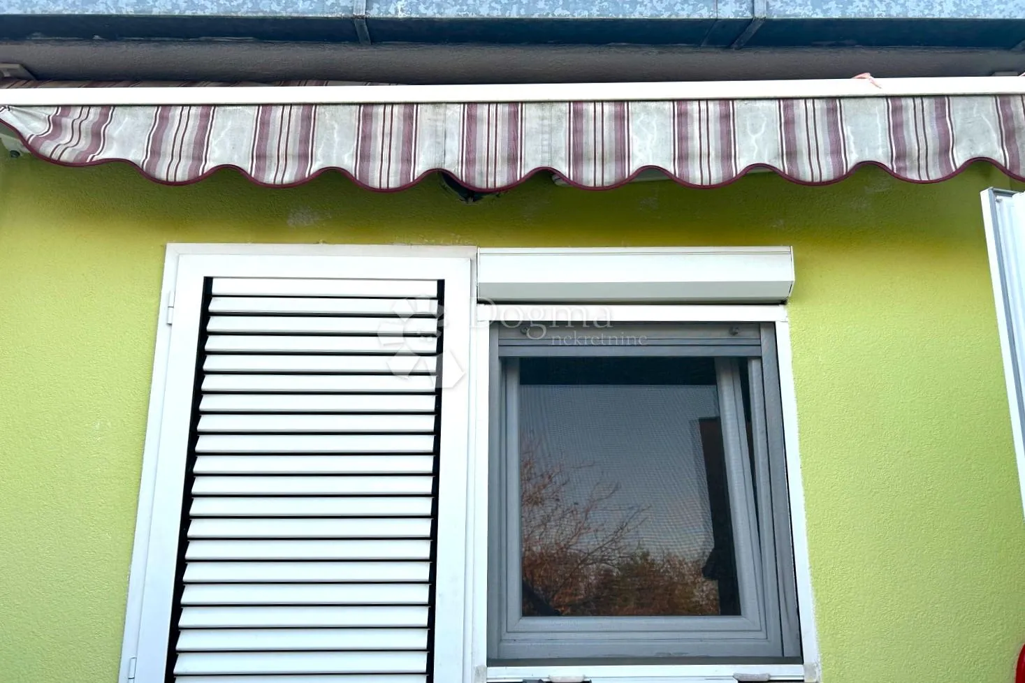 rovinj – kvalitetan stan s terasom i dvorištem - slika 8