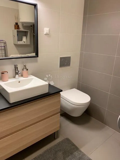 studio sa prekrasnim pogledom - slika 6