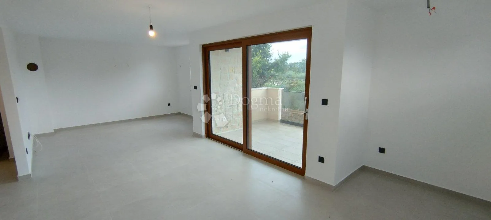 malinska - dva apartmana s okućnicom - slika 9