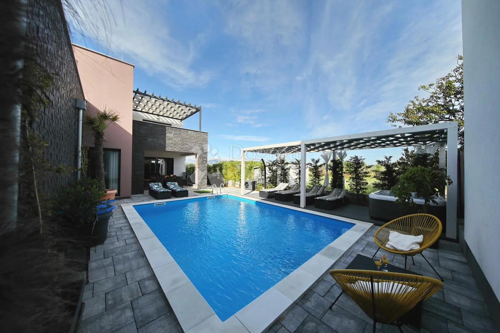 tri dizajnerske vile s bazenima i spa sadržajima-iznimna investicija na jadranu - slika 52