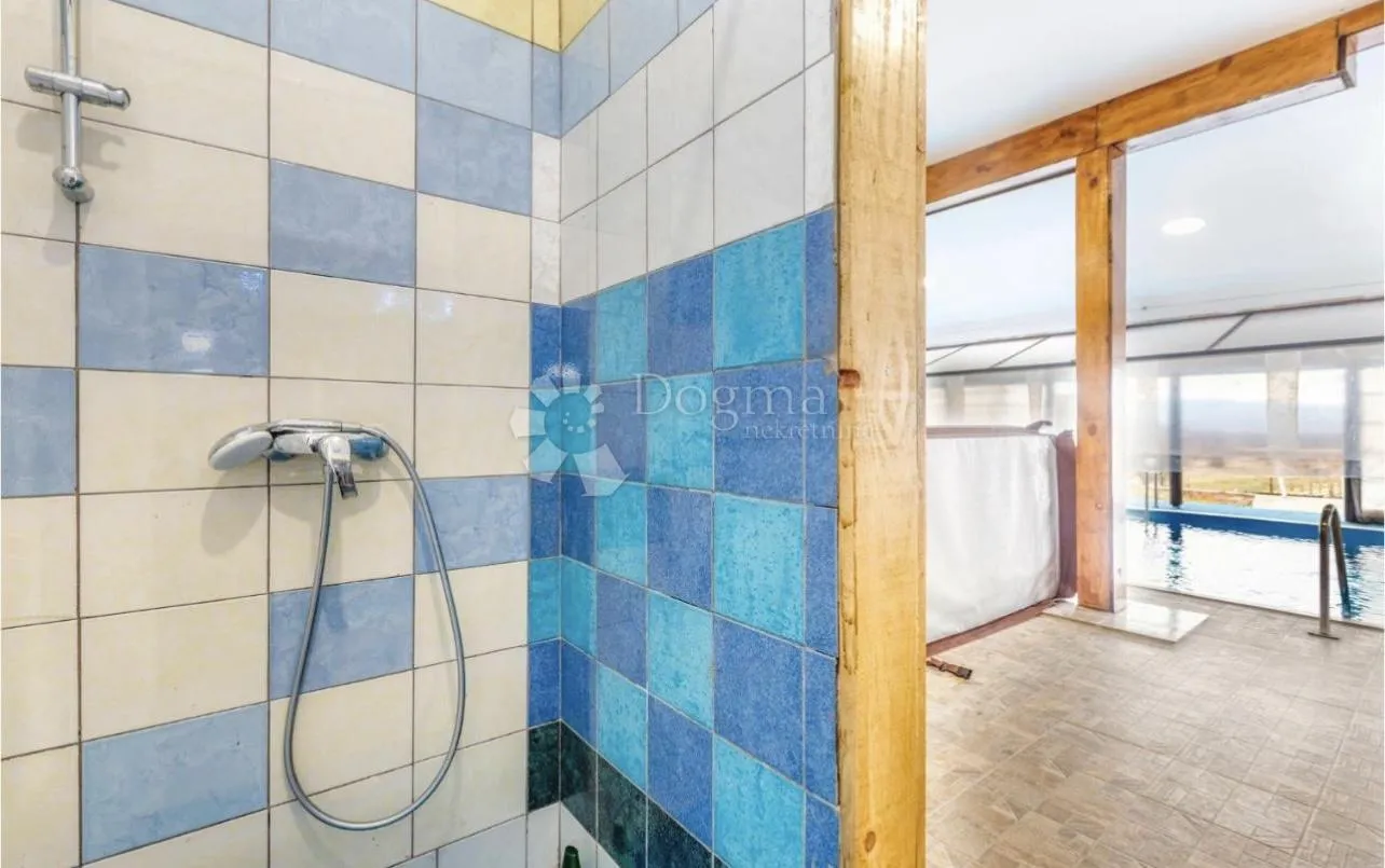 gospodarsko imanje u okolici otočca - slika 26