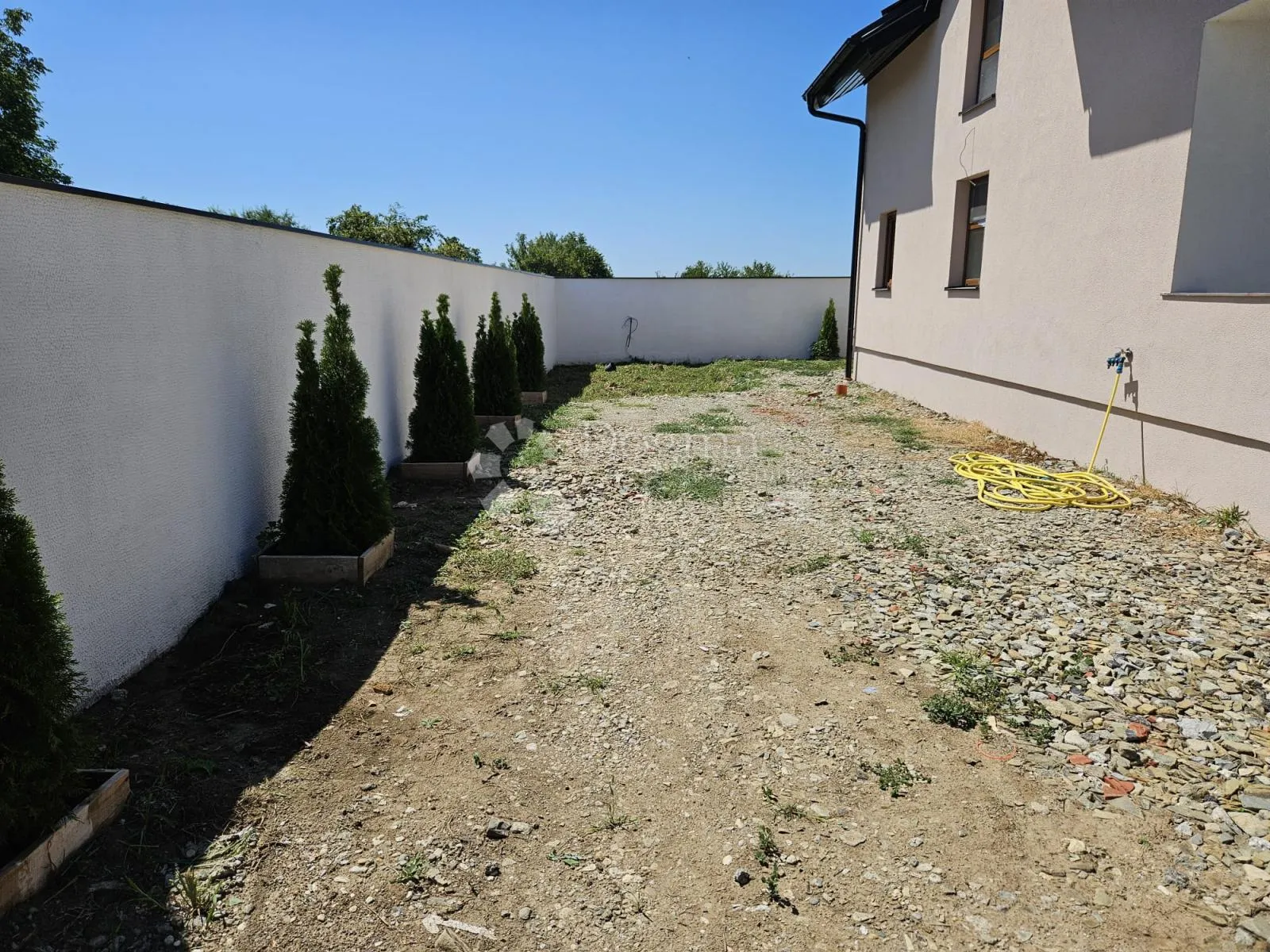 obiteljski dom u sarvašu, 5 soba, 196m2! - slika 14