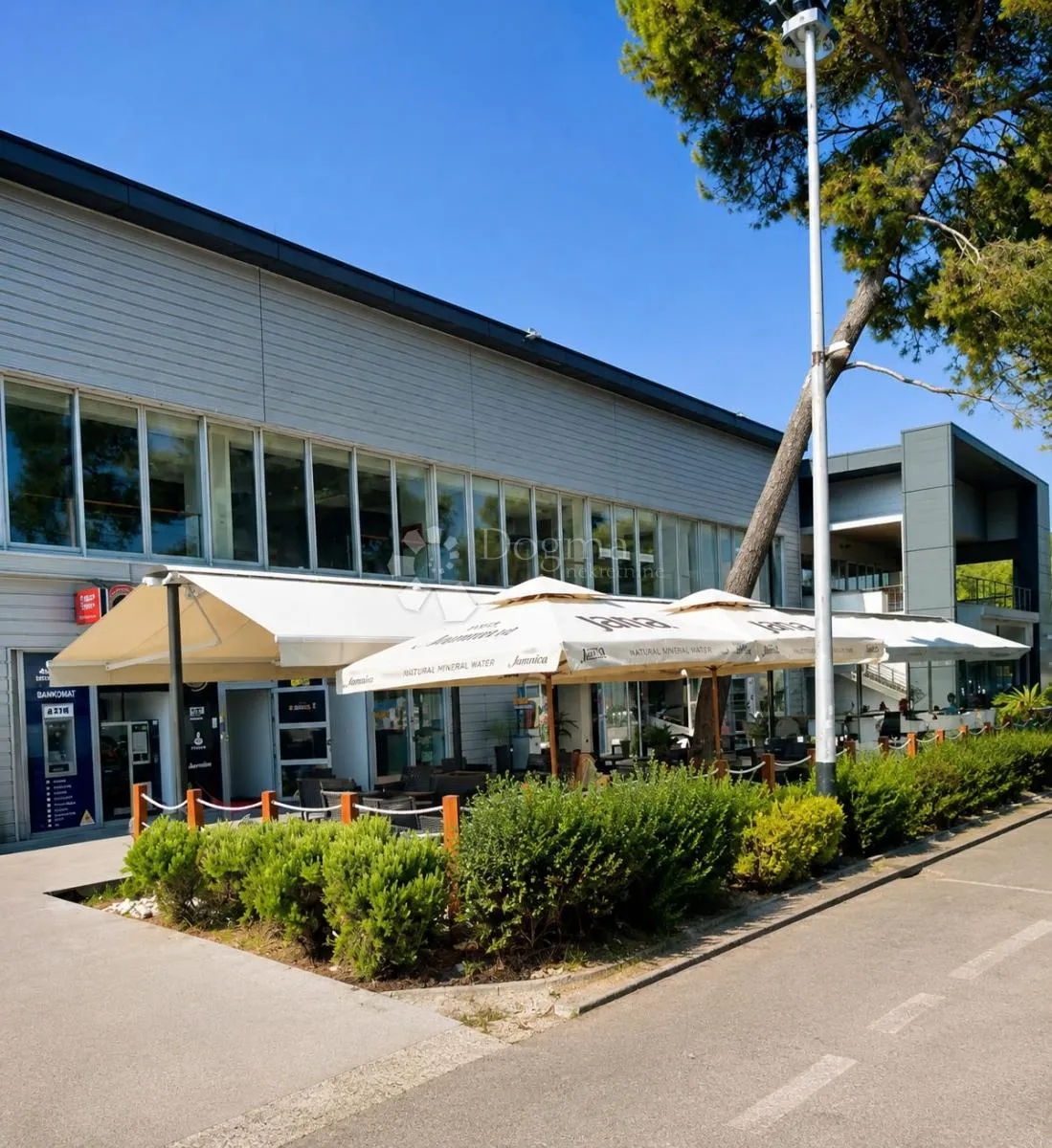 investicijska prilika – caffe bar & fast food | hvar - slika 2