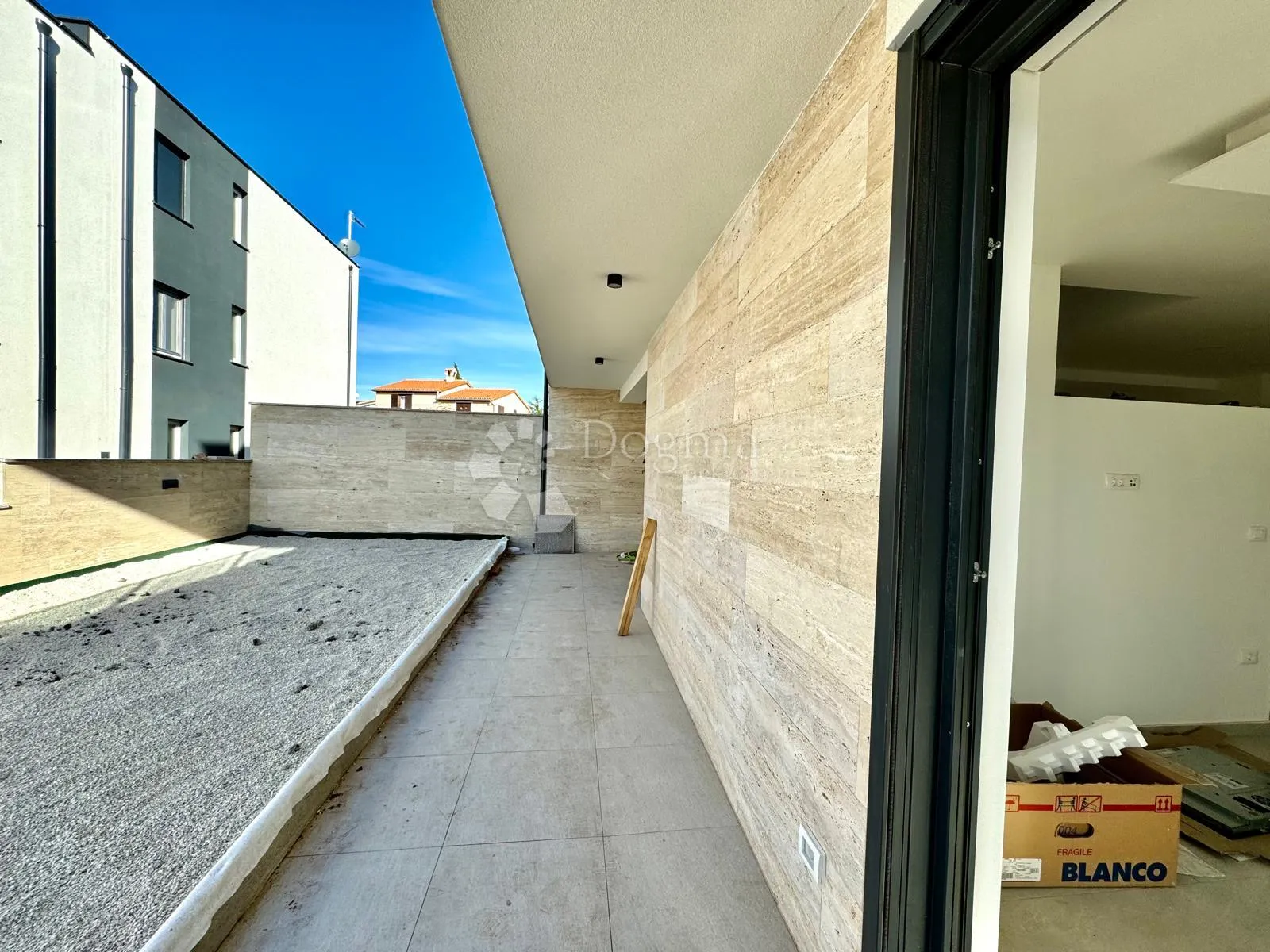 dvoetažni stan kao kuća na 300m od mora! - slika 5