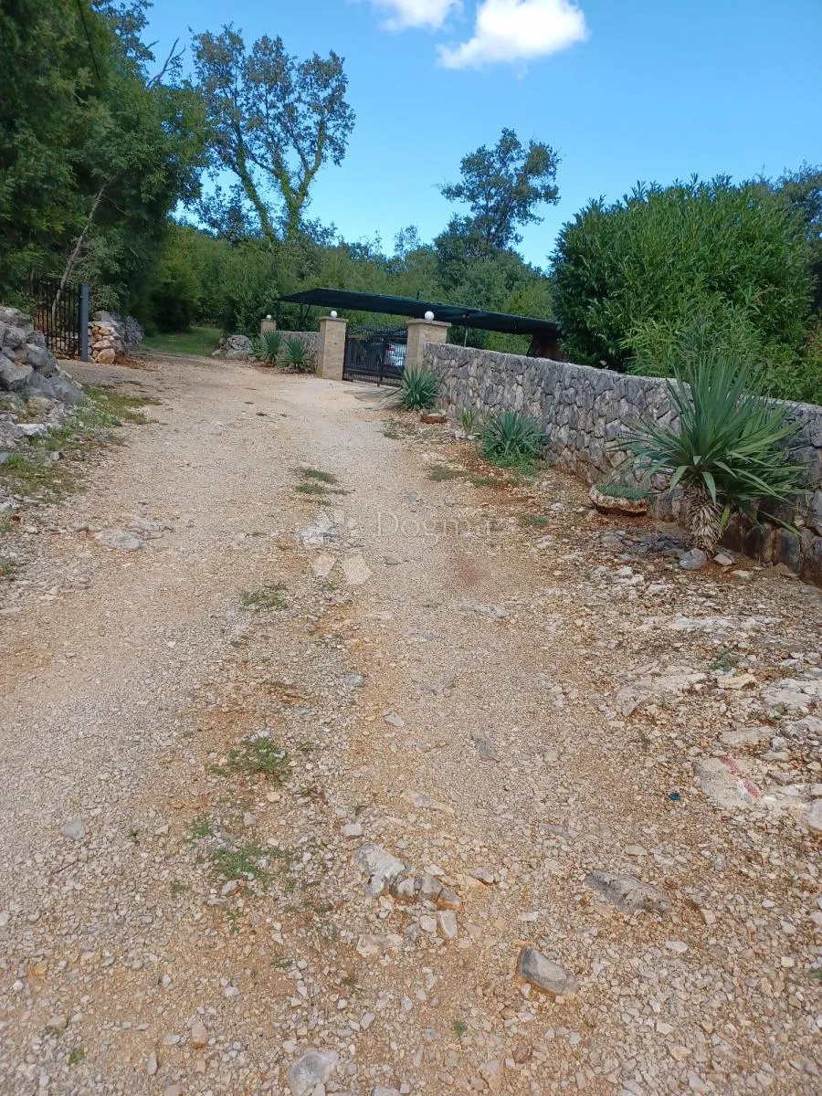 krk-dobrinj 770m2 - slika 2