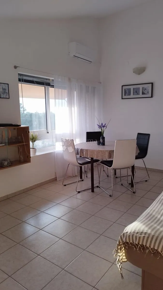 apartmanska kuća u vrsima - slika 16