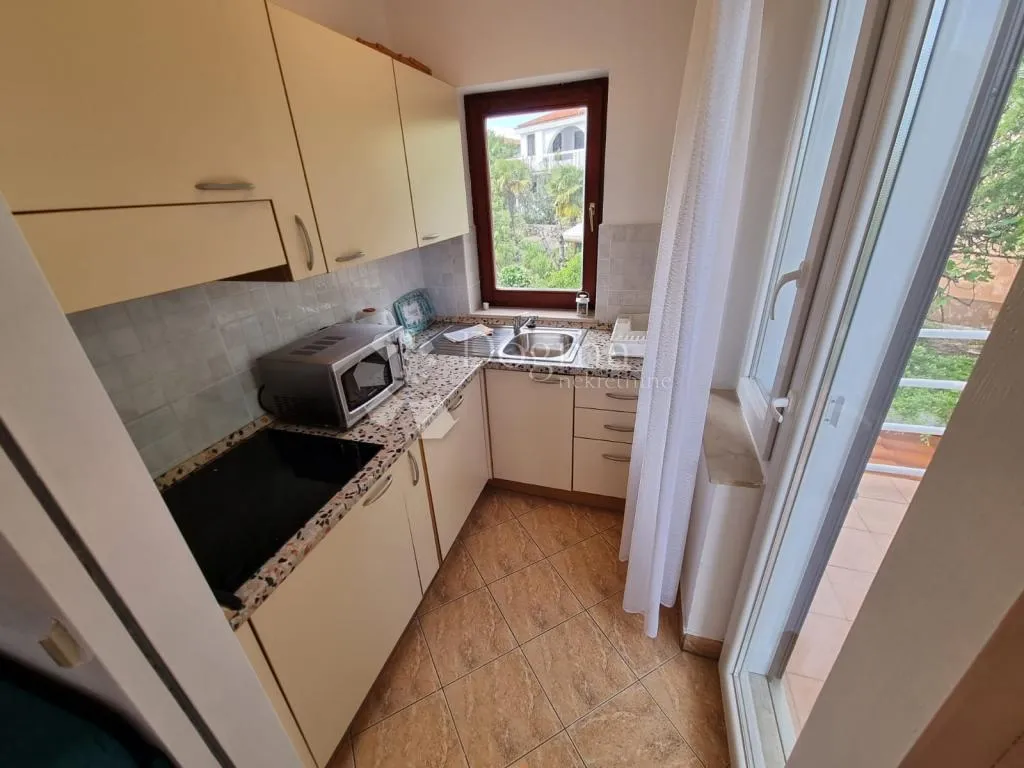 dva apartmana - prilika za investitore - slika 5