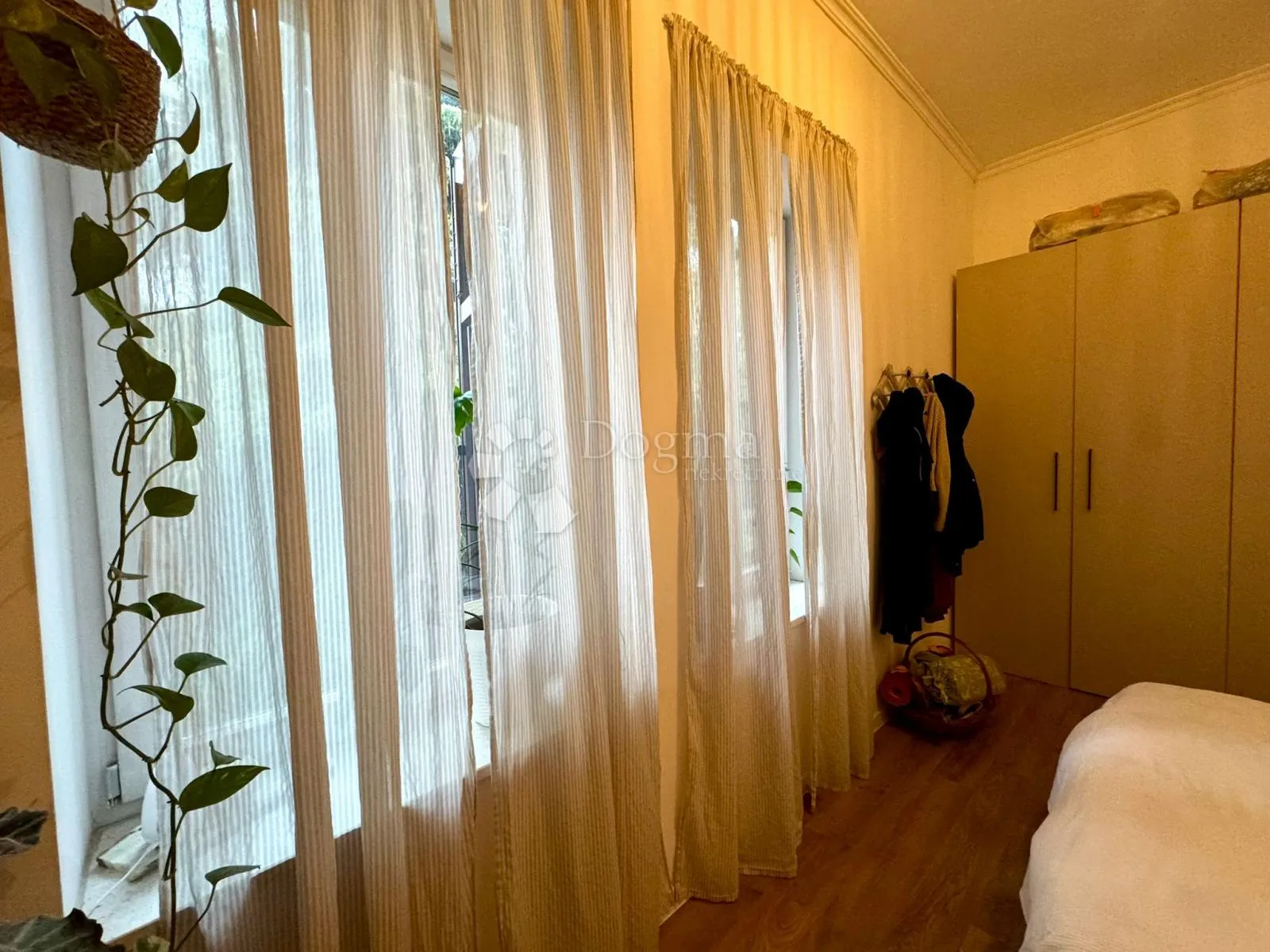 renovirani austrougraski stan, top lokacija - 81,14m2 - slika 14