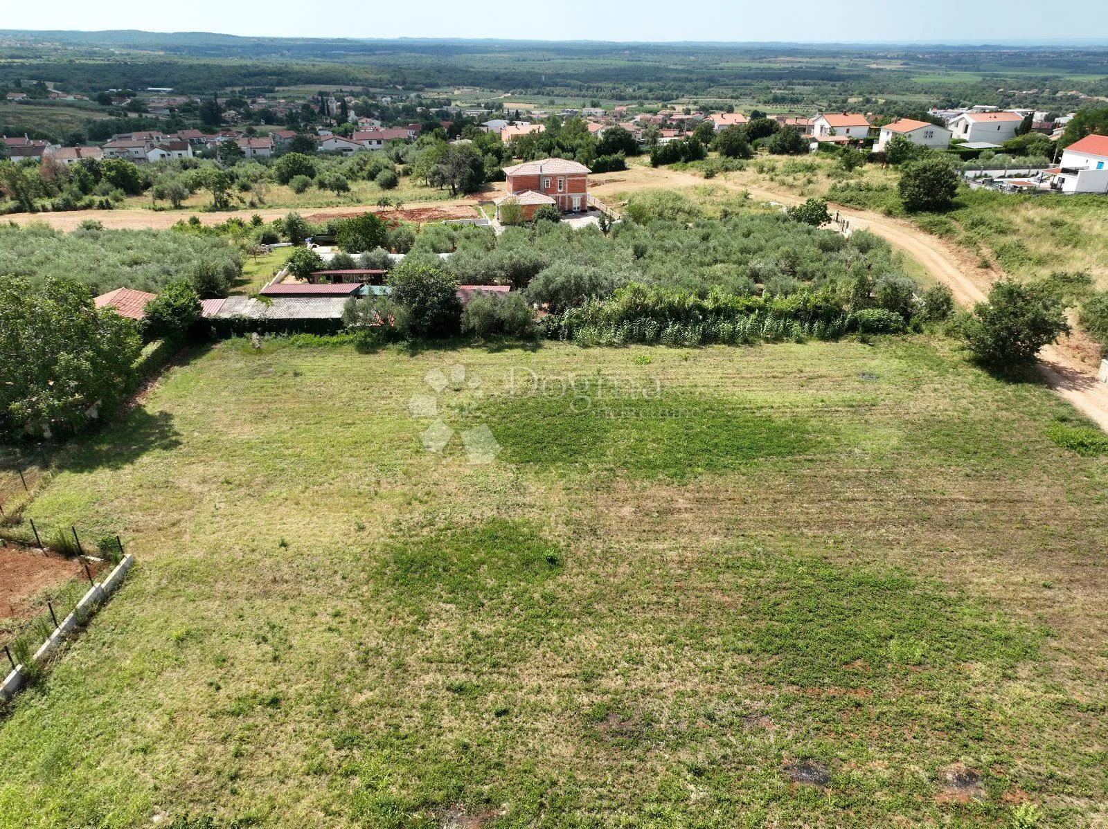 atraktivno građevinsko zemljište za vile ili stanove, 3.150 m² - slika 2