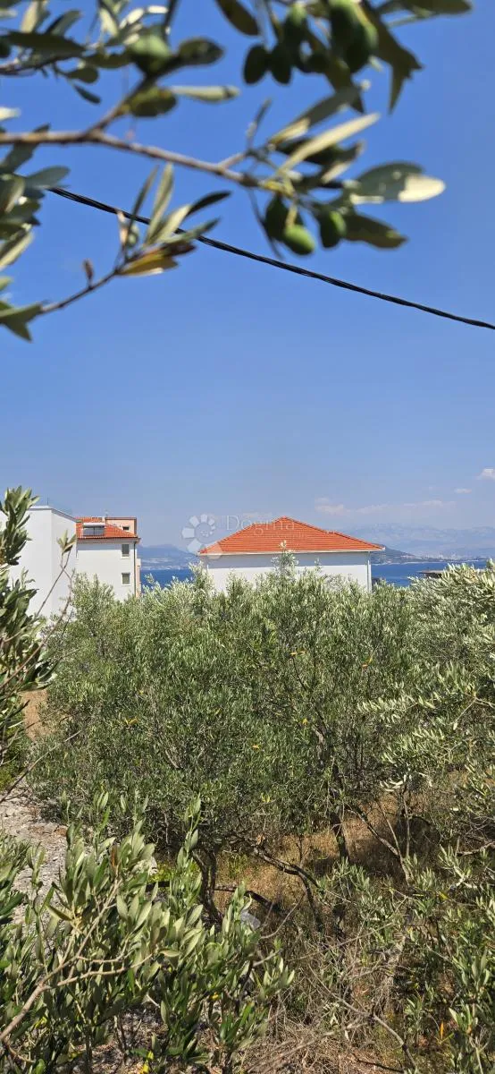 Građevinsko zemljište u blizini mora Slatine - Slatine, Split