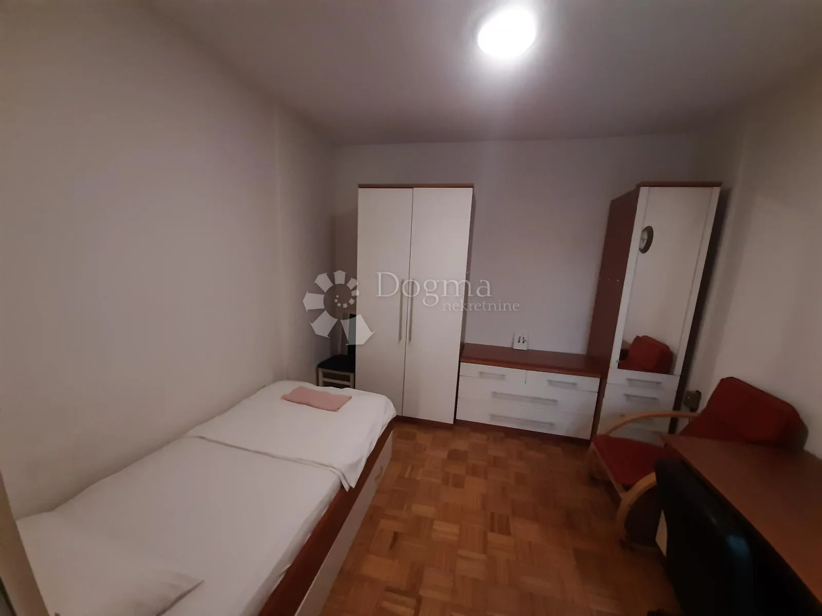 dva stana u jednom, 50 m2, terasa, parking, trešnjevka - slika 5