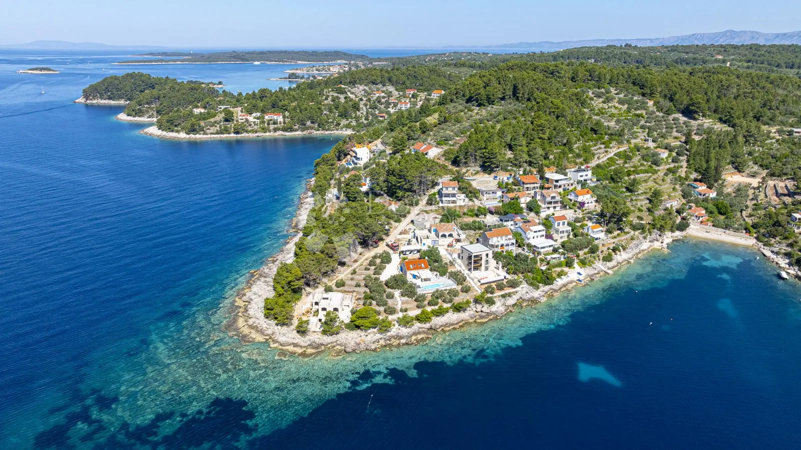 prvi red do mora: samoodrživa apartmanska vila s uhodanim poslovanjem – vela luka, korčula - slika 35