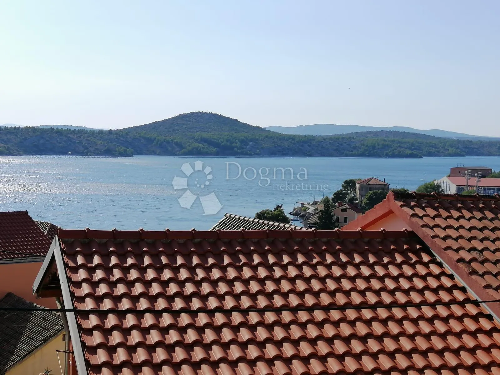 šibenik, stan u centru sa pogledom na more - slika 2