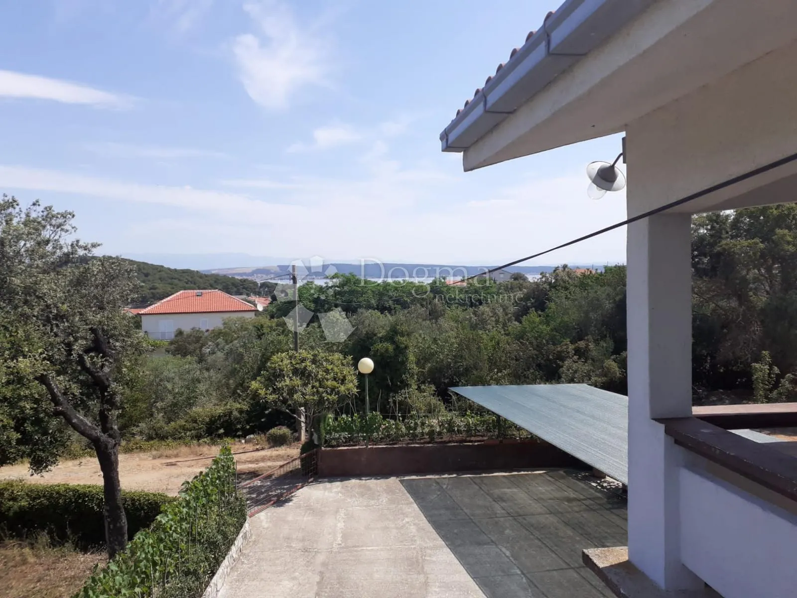 kuća na otoku ugljanu, hitno - slika 12