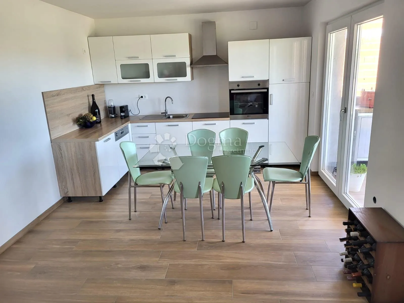 sofisticirana kuća - novogradnja s tri kategorizirana apartmana - slika 14