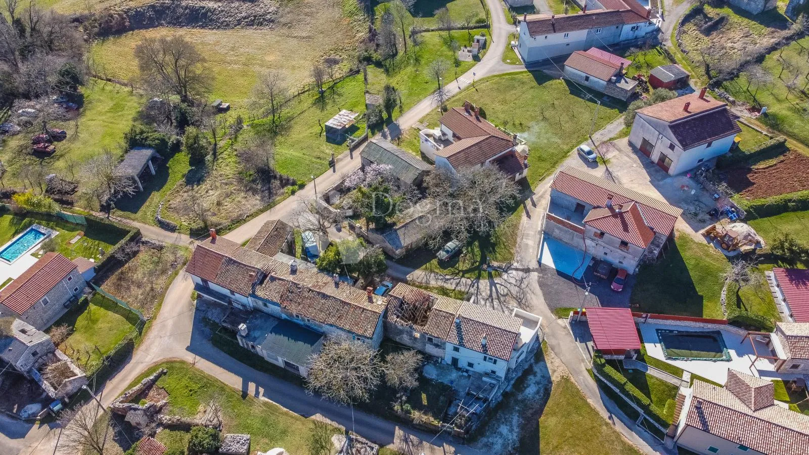 kuća sa gospodarskim objektom za adaptaciju u središnjoj istri - slika 29