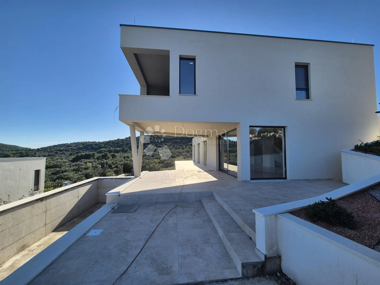 murter/betina- moderna villa s prekrasnim pogledom - slika 3