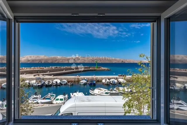 Apartman Atraktivna Lokacija Karlobag