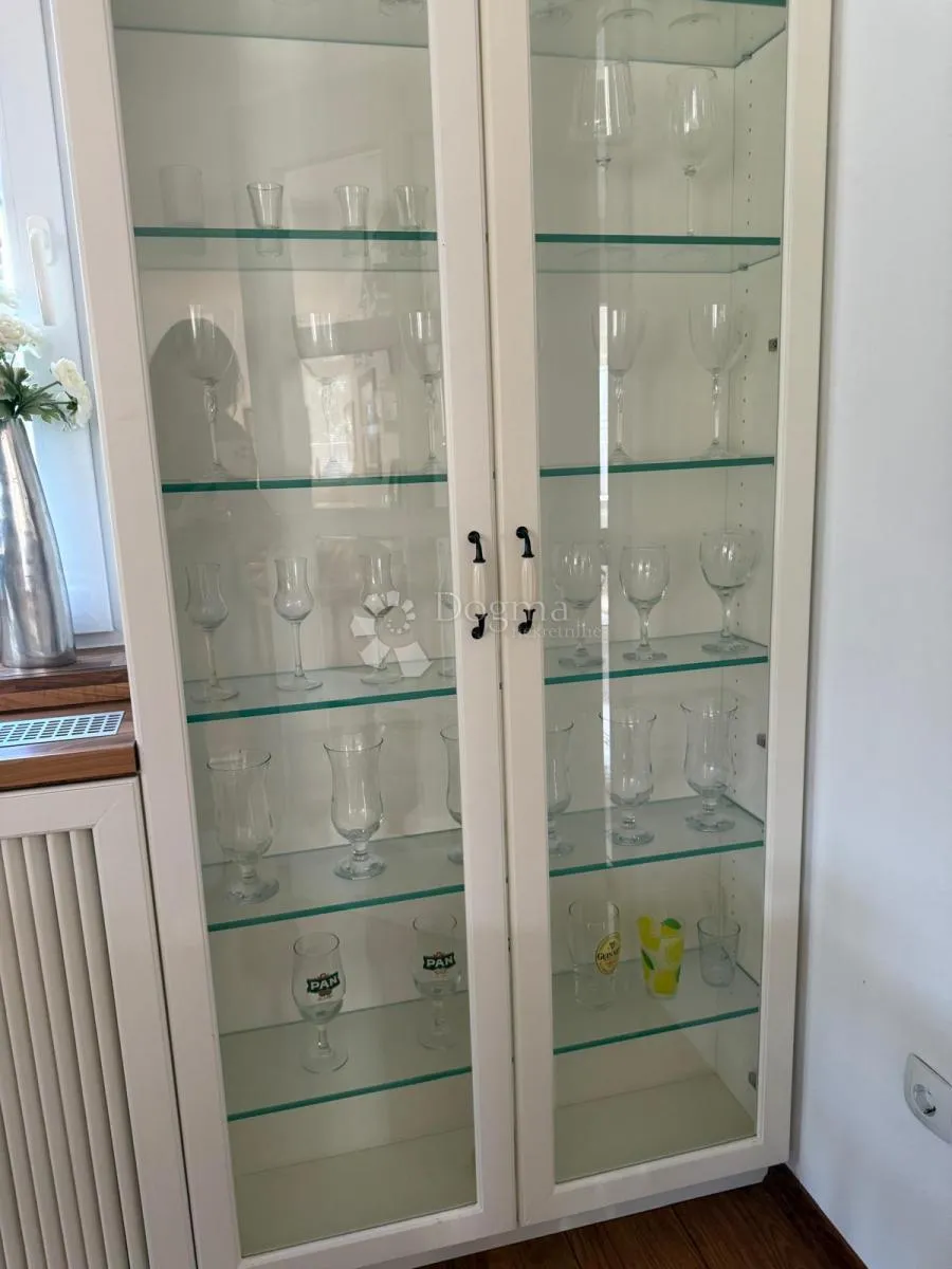 kuća na pagu s velikim dvorištem - 310m2 - slika 18