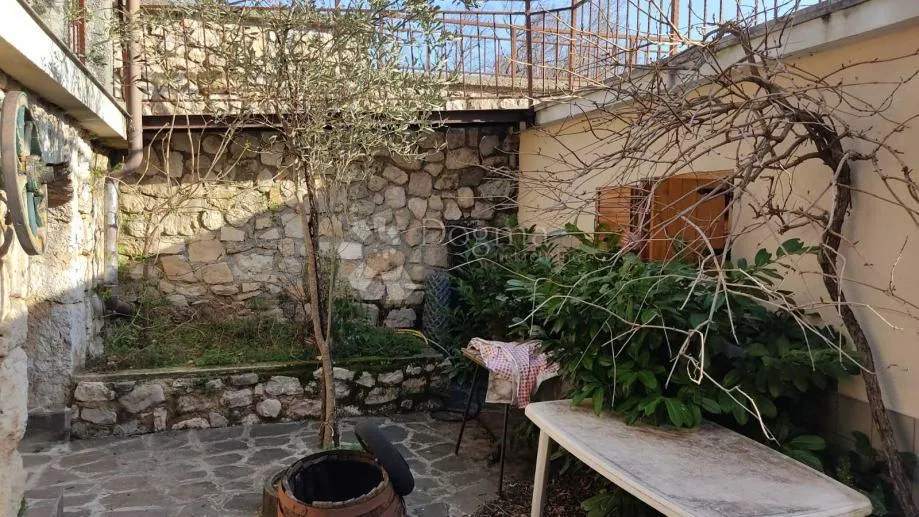 tribalj kuća 135m2 s vrtom i terasom - slika 4